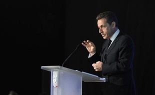 Nicolas Sarkozy, pas encore officiellement candidat à sa réélection, sera interrogé dimanche soir de 20H15 à 21H15 à la télévision sur France 2, TF1, iTélé, BFMTV et LCI, a-t-on appris jeudi auprès d'un responsable UMP.