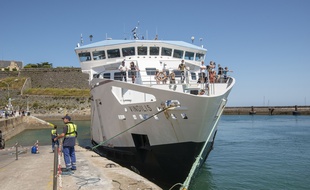 Arrivée de touristes à Belle-Ile-en-Mer, juillet 2020. (Illustration)