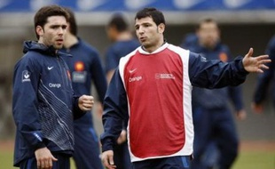 Le XV de France affronte l'Italie dimanche (16h00) avec pour objectif d'entretenir ses espoirs de remporter le Tournoi des six nations, mais aussi de chasser les interrogations nées de la défaite face à l'Angleterre.