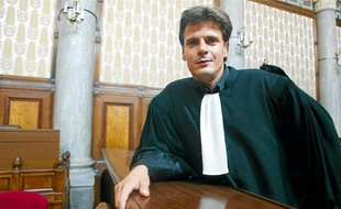 L'avocat David Metaxas veut dépoussiérer le code pénal sur le Web.