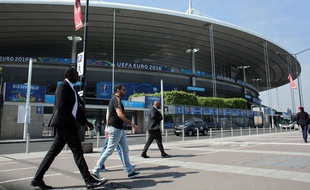 Les abords du Stade de France, en juin 2016
