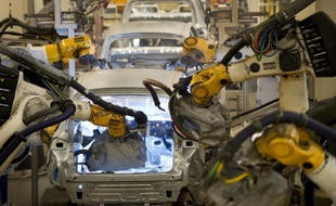 Les ventes de voitures neuves ont chuté de 8,7% en mai sur un an dans l'Union européenne, selon des données publiées vendredi par l'Association des constructeurs automobiles européens (ACEA).