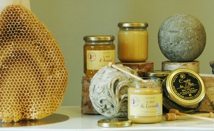 Une sélection de produits Secrets de miel.
