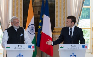 Avec Emmanuel Macron, qu'il a très chaleureusement enlacé à son arrivée sur le perron de l'Elysée, le Premier ministre indien a pendant deux heures parlé notamment de leur soutien commun à l'Accord de Paris.