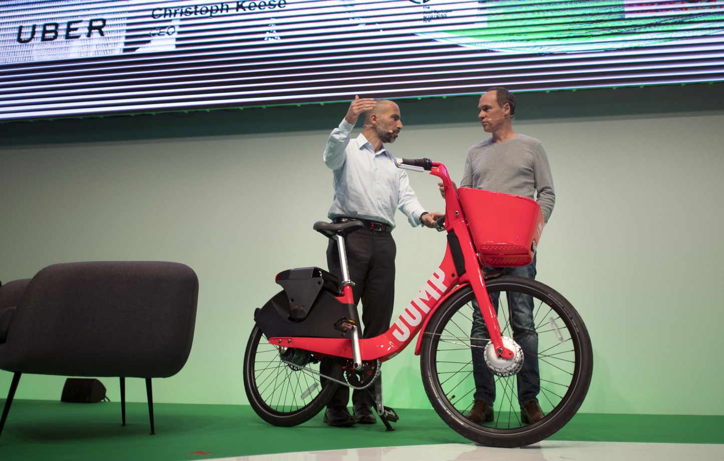 Paris Clap de fin pour les velos et trottinettes electriques JUMP dans les rues de la capitale