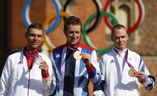Le podium de l'épreuve du contre la montre de cyclisme des Jeux de Londres, le 1er août 2012.