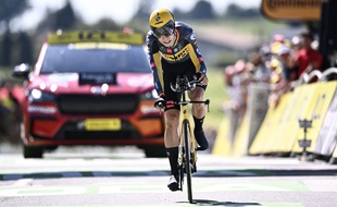 Wout van Aert a remporté le contre-la-montre du Tour de France entre Libourne et Saint-Emilion, ce samedi.