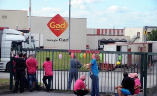 La société d'abattage et de découpe de porcs Gad SAS est à "deux doigts de la liquidation judiciaire", a estimé mardi le maire de Landivisiau (Finistère), Georges Tigreat, assurant à l'AFP qu'elle n'avait plus de trésorerie, une information démentie par l'entreprise.