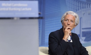 International Monetary Fund Managing Director Christine Lagarde listens during a lecture series at the IMF in Washington, Wednesday, July 2, 2014. (AP Photo/Susan Walsh)/DCSW137/145716134009//1407021949