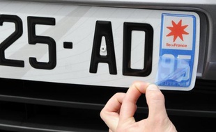 Les immatriculations de voitures neuves en France se sont effondrées en novembre de 19,2% en données brutes, a indiqué lundi le Comité des constructeurs français d'automobiles (CCFA), avertissant que l'année 2012 pourrait être la pire pour le secteur depuis 1998.