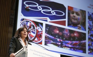 La maire de Paris Anne Hidalgo, le 12 février 2015 à Paris, lors d'un discours sur la candidature parisienne aux JO 2024