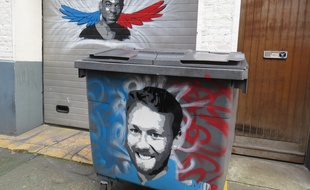 Ludovic Boumbas, au second plan et François-Xavier Prévost, ont été immortalisés par le graffeur Mos.