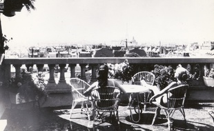 Le toit du Terrass Hôtel (18e arrondissement) vers 1950