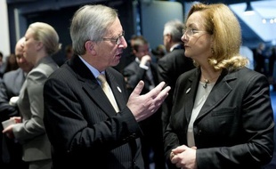 La conférence de presse devant conclure la réunion des ministres des Finances de la zone euro à Copenhague a été annulée vendredi, en raison d'un coup de sang de leur chef de file, Jean-Claude Juncker à l'encontre de sa collègue autrichienne Maria Fekter.