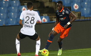Junior Sambia, ici face à Lille en décembre 2020, a pris possession du couloir droit du MHSC.