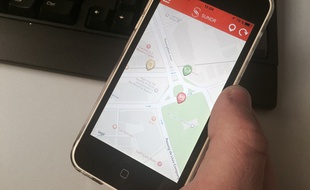 L'application Sundr géolocalise les bons plans –commerces, restaurations, bars...– qui sont autour de vous.