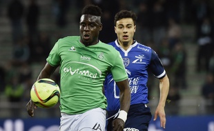 Moustapha Bayal Sall, ici lors d'un match de Ligue 1 en avril 2016 entre l'ASSE et Troyes.