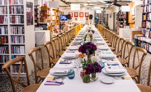 En 2015, un banquet était organisé à la librairie Mollat lors de Bordeaux S.O. Good