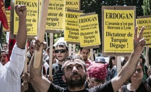 Manifestation contre un meeting du Premier ministre turc Recep Tayyip Erdogan à Lyon le 21 juin 2014