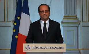 Capture d'écran de l'allocution télévisée de François Hollande le 15 juillet 2016 à l'Elysée à Paris après l'attaque terroriste de Nice