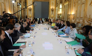 Les membres du gouvernement lors du dernier Conseil de défense écologique.