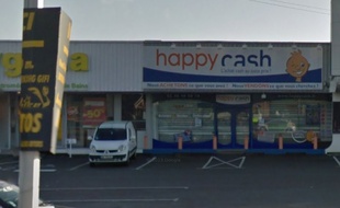 L'enseigne Happy Cash, route de Vannes, victime d'un braquage à la hache lundi (capture Google Street View).