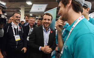 Emmanuel Macron, alors ministre de l'Economie, en déplacement au CES de Las Vegas, en janvier 2016.