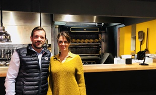 Simon Darnauzan et sa femme ont ouvert leur établissement en plein centre-ville de Bordeaux.