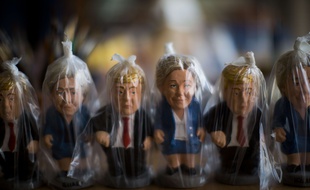 Hillary Clinton et Donald Trump en santon.