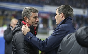 Bernard Blaquart (à gauche), avec Thierry Laurey, l'entraîneur du RC Strasbourg.