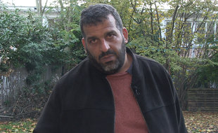 Karim Ben Ali, chauffeur routier, a dénoncé le déversement d'acide dans la nature par ArcelorMittal.