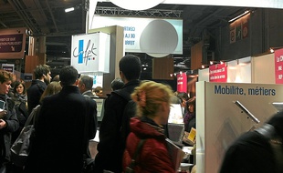 Le Salon de l'emploi public a attiré une affluence record jeudi à Paris.