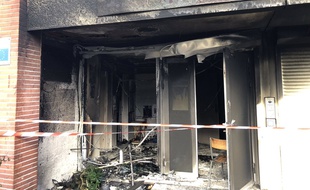L'école primaire Pierre et Marie Curie, rue Baptiste Marcet à Toulouse, a été sérieusement endommagée par un incendie.