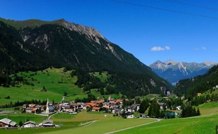 Le village de Bergün ( Suisse) interdit les photos pour se faire un coup de pub