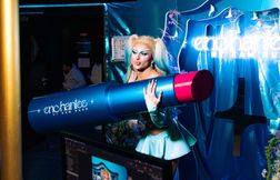 Kam Hugh nous donne ses meilleurs conseils en maquillage