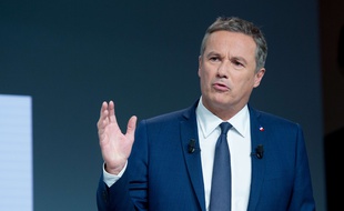 Nicolas Dupont-Aignan, candidat Debout la France, lors d'un débat sur la santé organisé par la Mutualité française à Paris le 21 février 2017