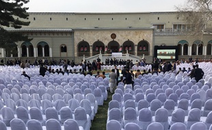 Les préparatifs de la cérémonie d'investiture du président sortant Ashraf Ghani à Kaboul, le 9 mars 2020.