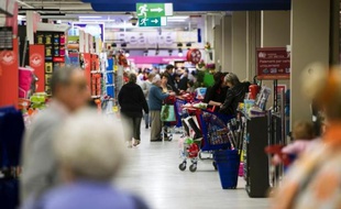 L'UFC-Que Choisir a révélé dans un communiqué diffusé mardi la présence de substances "préoccupantes" dans un certain nombre de produits du quotidien, dénonçant l'absence d'information du consommateur en la matière.