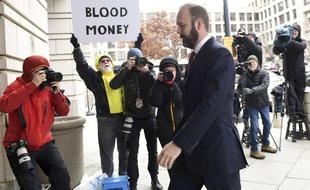 L'ancien directeur-adjoint de la campagne de Donald Trump, Rick Gates, devait plaider coupable de «complot» le 23 février 2018.