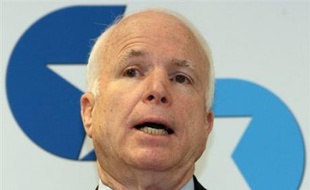 Le candidat républicain à la Maison Blanche John McCain a critiqué le calendrier des élections primaires américaines pour la présidentielle de 2008, estimant qu'il est beaucoup trop comprimé dans le temps.