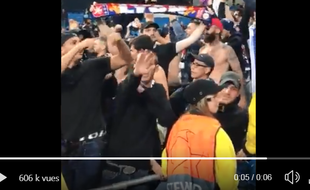 Un supporter lyonnais pris en flagrant délit de salut nazi, à Manchester.