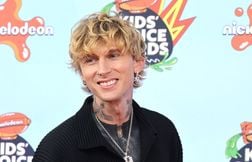 Machine Gun Kelly pense être mi-humain mi-extraterrestre