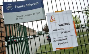Excédé par les suicides à répétition, les syndicats réclament « un geste fort de l'Etat ».