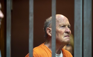 Joseph James DeAngelo, accusé d'être le tueur en série du Golden State, au tribunal à Sacramento, en Californie, le 1er juin 2018.
