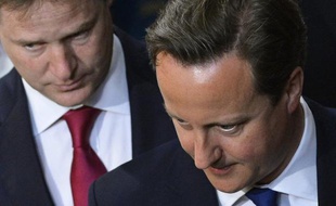Le Premier ministre conservateur britannique, David Cameron, a défendu jeudi le plan de rigueur de son gouvernement, à la veille d'une réunion des ministres des Finances du G7 près de Londres, en estimant que le rythme de la réduction du déficit britannique n'était "pas irresponsable".