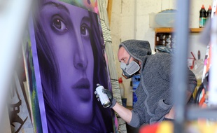 Le graffeur rennais Aero s'est spécialisé dans les portraits. Ses oeuvres sont visibles un peu partout à Rennes... et dans le monde.