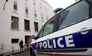 Une voiture de police à Paris, le 21 novembre 2010.