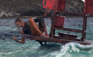 Blake Lively dans Instinct de survie - The Shallows de Jaume Collet-Serra