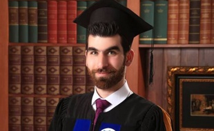 Omar Helwani est un jeune architecte d’origine syrienne.