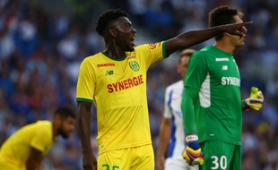 Par ici la sortie pour Enock Kwateng.